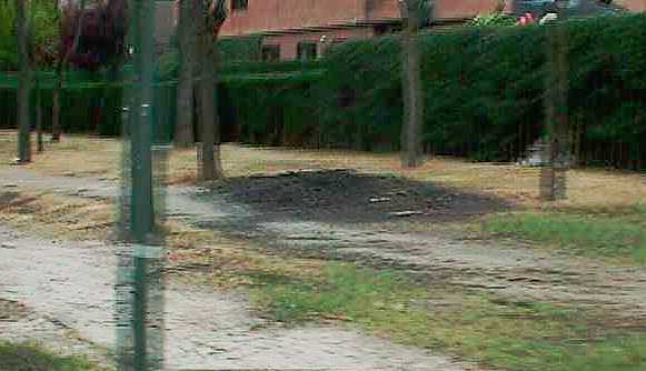 Vandalismo en los paseos verdes peatonales